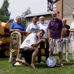Sonntag vormittag: traditioneller Jazz-Weißwurstfrühschoppen mit der Jean Baptistes Jug Band